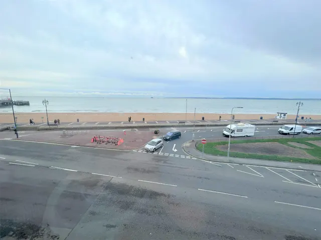 Photo 3 — South Parade, Southsea, Portsmouth, PO4