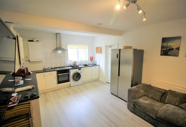 Fletcher Road, Nottingham, NG9, photo 1
