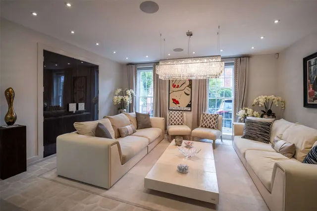 Photo 2 — Acacia Place, St John's Wood, London, NW8 6AJ