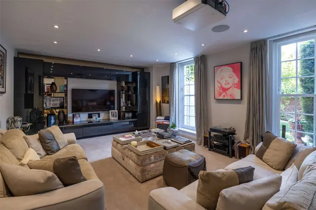 Photo 3 — Acacia Place, St John's Wood, London, NW8 6AJ