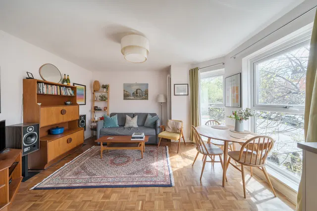 Crouch Hill, Crouch End, London, N8, photo 1