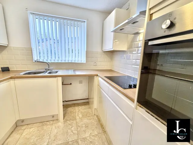 Park Court, Shifnal, TF11, photo 2