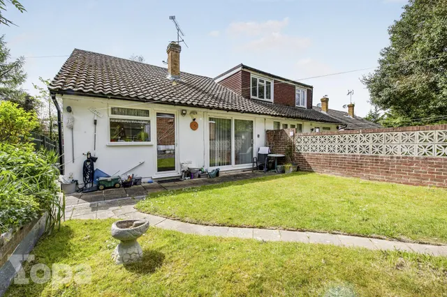 Downs Road, Istead Rise, DA13, photo 2