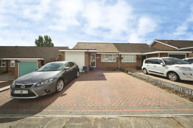 Devon Road, LUTON, photo 1