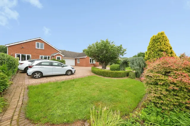 Plains Lane, Blackbrook, DE56, photo 3