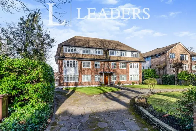 Park Manor, Christchurch Park, SM2, photo 1