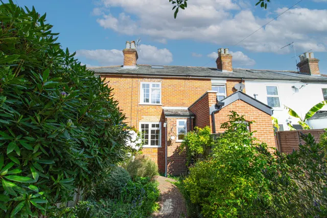 Clarence Road, Fleet, GU51 3XR, photo 1