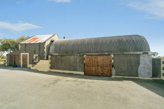 Llantrisant, Holyhead, LL65, photo 3