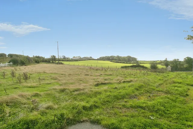 Llantrisant, Holyhead, LL65, photo 2