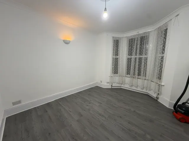 Forest Gate, E7, photo 3