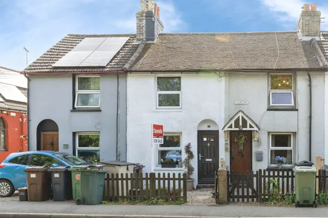 Chapel Row, Kingsnorth, Ashford, photo 1