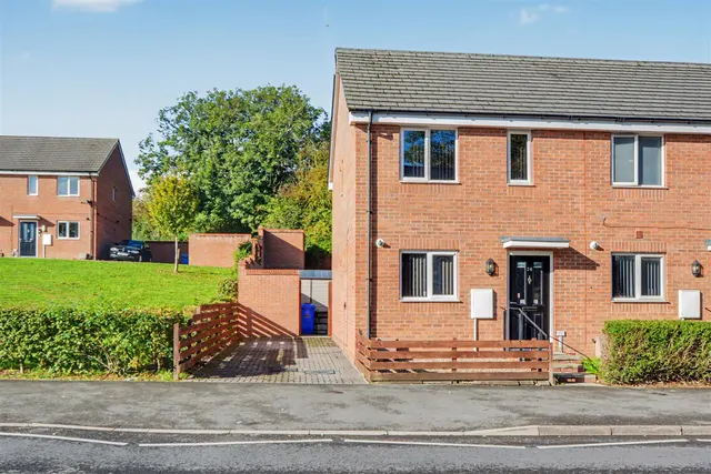 Cotmanhay Road, Ilkeston, DE7, photo 1