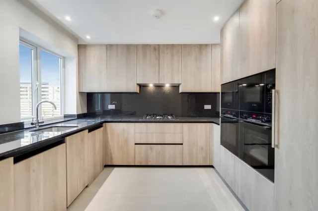 Bridge Lane, Golders Green, NW11, photo 2