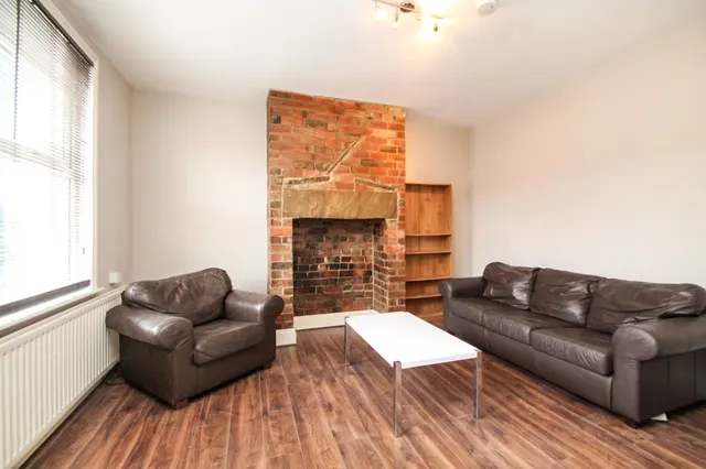 Highbury Road, Headingley, LS6, photo 1