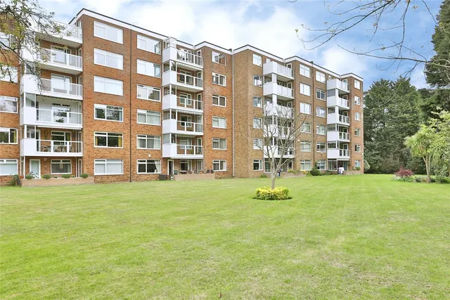 The Avenue, Branksome Park, BH13, photo 1