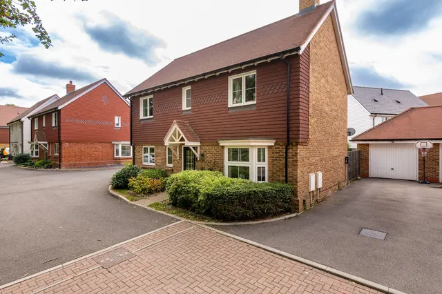 Seal Drive, Harrietsham, photo 3