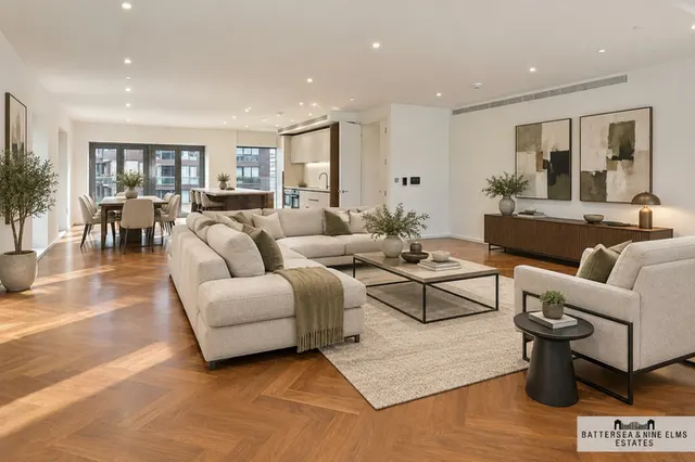 Embassy Gardens, SW11, photo 3