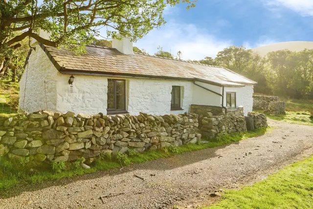 Waunfawr, Caernarfon, LL55, photo 2