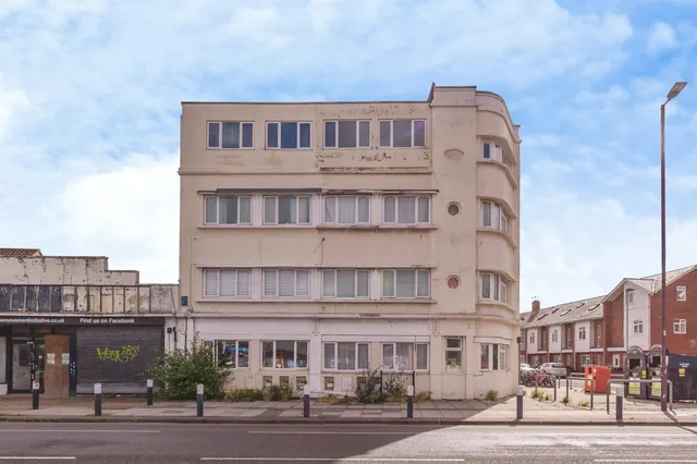 Milton Road, Southsea, photo 1