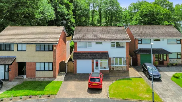 Spinney Green, Eccleston, St. Helens, St. Helens, WA10 5AH, photo 1