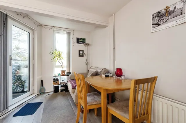 Photo 2 — Keswick Court, Nottingham