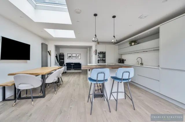Carlton Road, Romford, Essex, RM2 5AU, photo 1