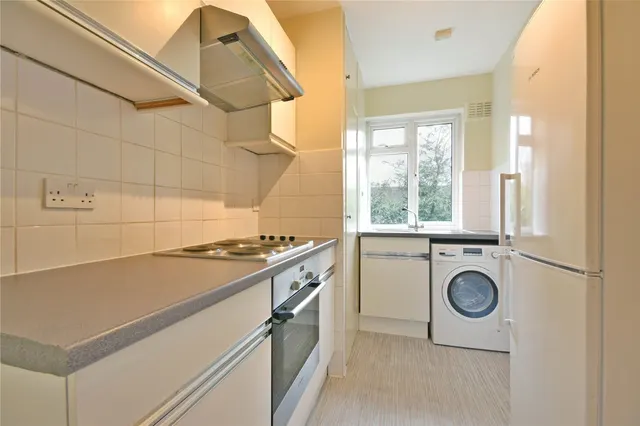 Vines Avenue, Finchley Central, N3, photo 2