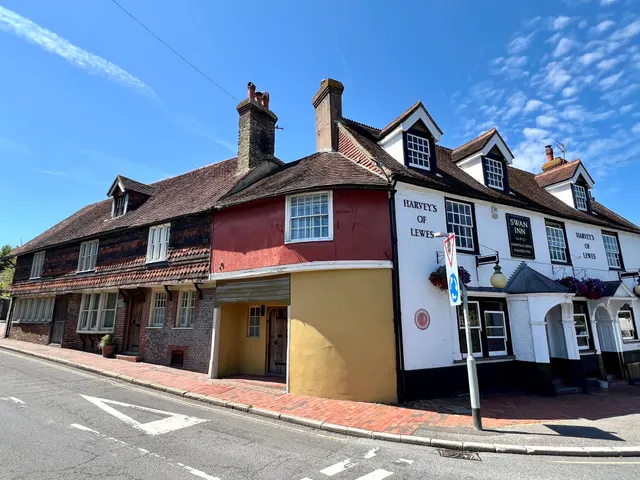 Southover High Street, Lewes, BN7, photo 1