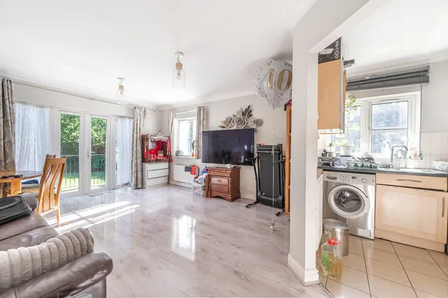 Stanmore, HA7, photo 3