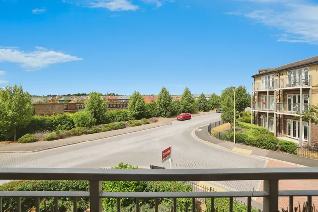 Halter Way, Andover, SP11, photo 1