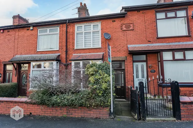 Bury Old Road, Ainsworth, Bolton, BL2 5SD, photo 1
