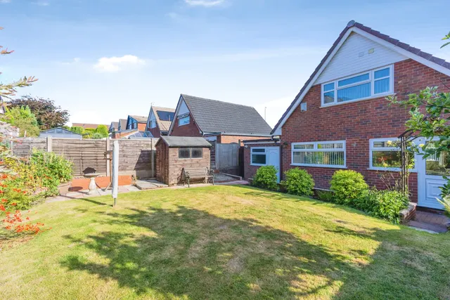 Cathedral Road, Chadderton, OL9, photo 2