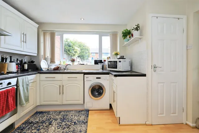 Lea Wood Grove, Kidderminster, DY11, photo 3