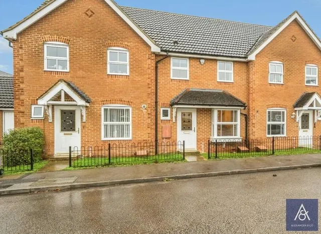 Heron Drive, Brackley, NN13, photo 1