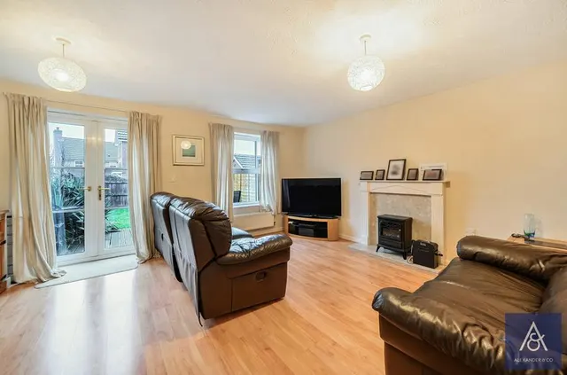Heron Drive, Brackley, NN13, photo 2