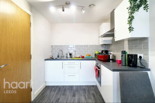 Skinner Lane, Leeds, LS7, photo 2