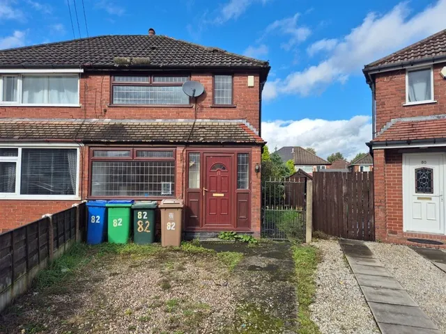 Willows Lane, Rochdale, OL16, photo 1