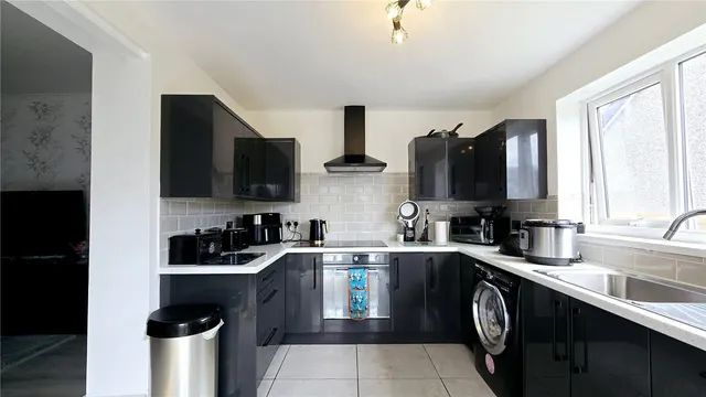 Lewascote, Holyhead, LL65, photo 2