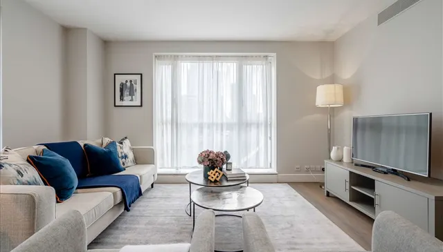 Two Bed Apartment To Let Westferry Ci..., photo 1