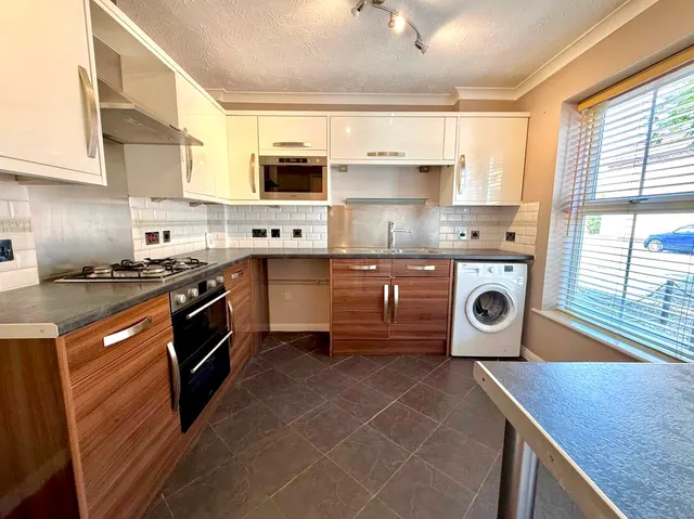 Photo 2 — Pasture Close, Swindon, Wiltshire, SN2 2UH