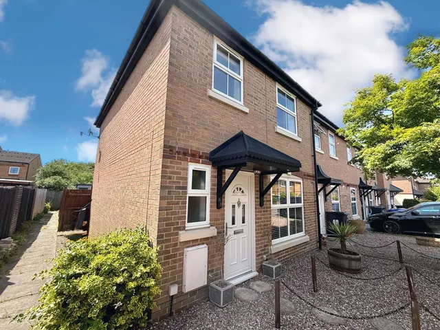 Pasture Close, Swindon, Wiltshire, SN2 2UH, photo 1