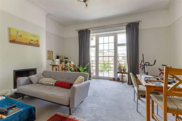 Photo 2 — Rodney Place, Bristol, Somerset, BS8 4HZ