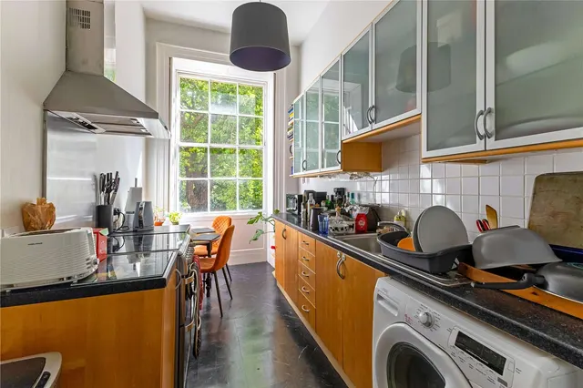 Photo 3 — Rodney Place, Bristol, Somerset, BS8 4HZ