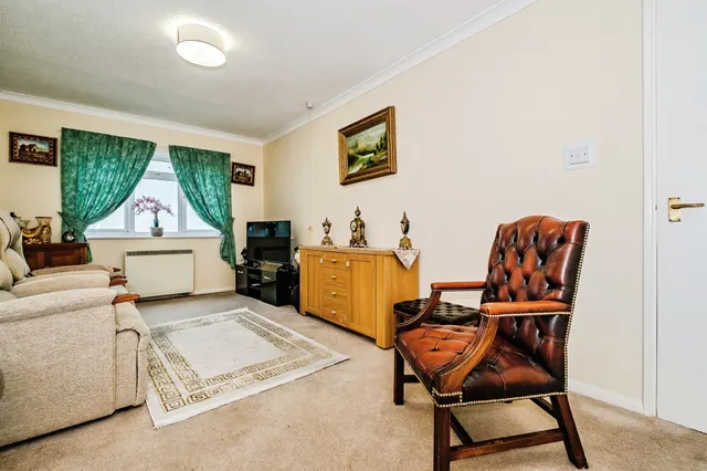 Freshbrook Road, Lancing, BN15, photo 2