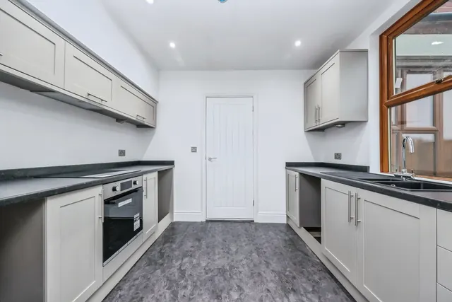 Percy Street, Eastwood, NG16, photo 2
