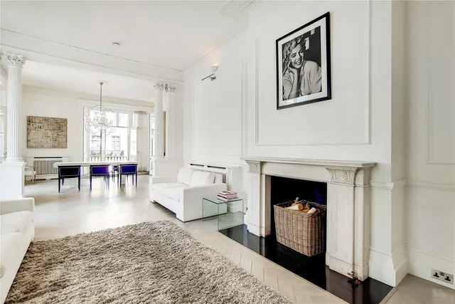 Photo 3 — Eaton Place, Belgravia, SW1X