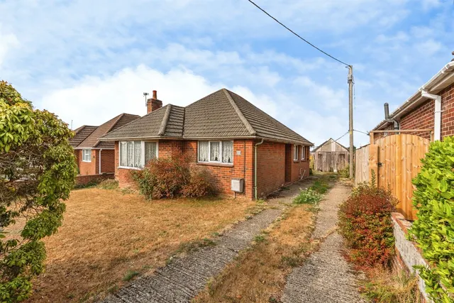 Testlands Avenue, Nursling, Southampton, photo 1