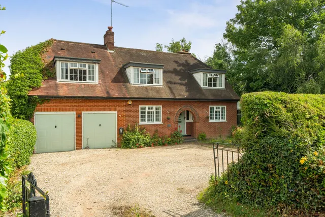 Purley Rise, Purley on Thames, RG8, photo 3