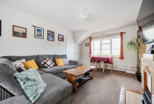 Photo 3 — Cleveley Road, Oxfordshire, Enstone, OX7 4LN