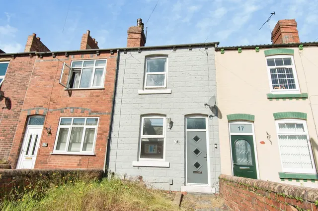 Ashton Road, CASTLEFORD, photo 1
